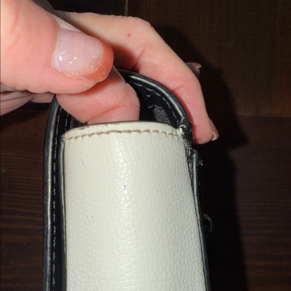 Kate Spade Black Crossbody Bag with Chain Detail - Picture 5 of 14